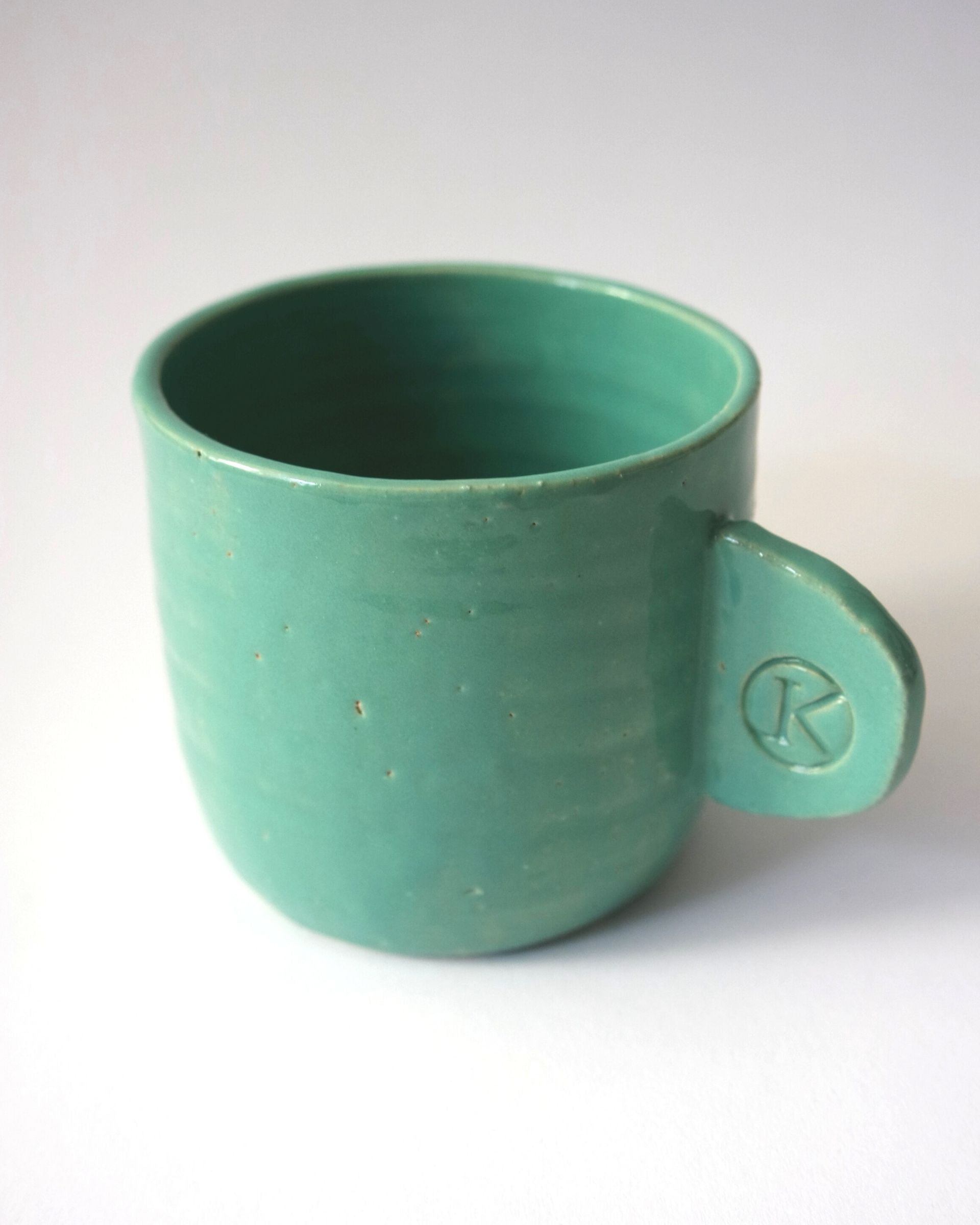 Ceramiczny kubek do kawy lub herbaty
